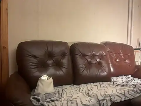 Serendiqpitty online show from October 5, 9:34 pm