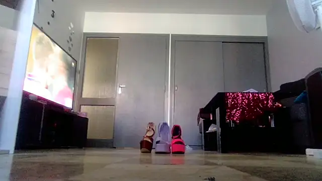vanessadeesse online show from June 18, 5:06 pm