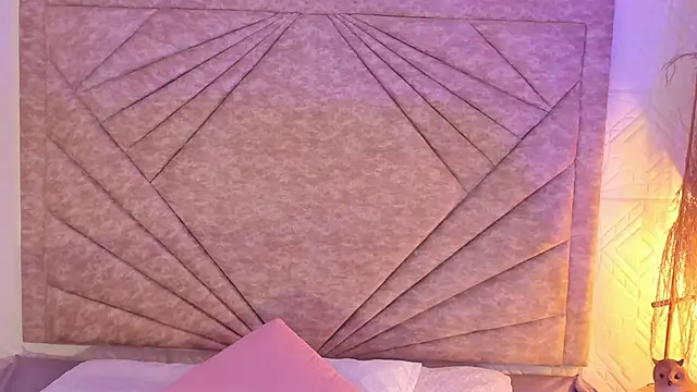 EmmaBlossom online show from December 15, 12:31 pm