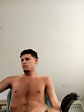 Snapshot of Pingasaboy20 chatting on October 28, 10:01 pm Pingasaboy20 online show from October 28, 10:01 pm