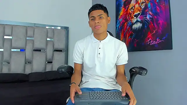 Snapshot of paull_cassidy chatting on November 21, 7:34 pm paull cassidy online show from November 21, 7:34 pm