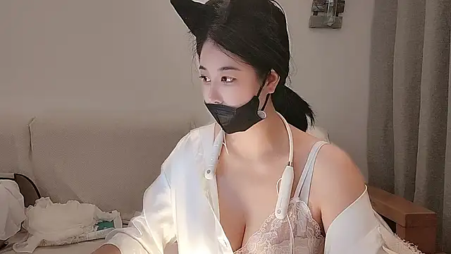 Snapshot of xinyin6666 chatting on November 16, 12:33 pm xinyin6666 online show from November 16, 12:33 pm