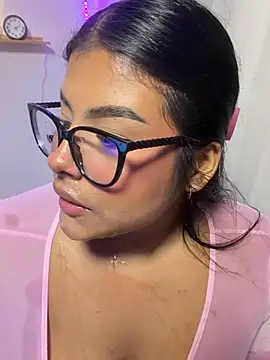 AnaBrowmn online show from August 1, 5:07 am