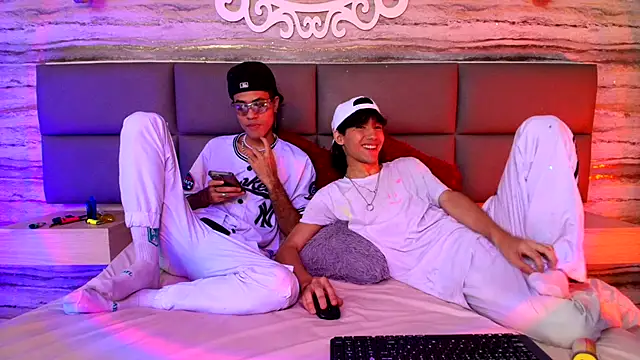 Snapshot of Lovers_21 chatting on September 28, 8:25 pm Lovers 21 online show from September 28, 8:25 pm