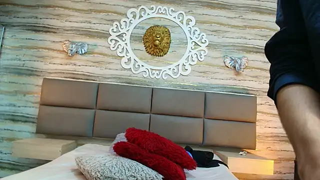 Snapshot of Lovers_21 chatting on October 16, 9:27 pm Lovers 21 online show from October 16, 9:27 pm