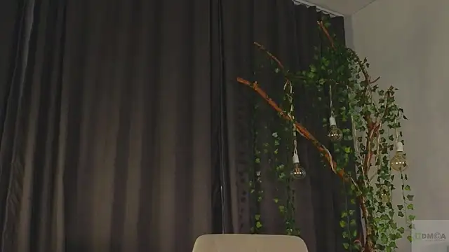 Snapshot of Nicole_Broown_ chatting on July 29, 9:24 pm Nicole Broown online show from July 29, 9:24 pm