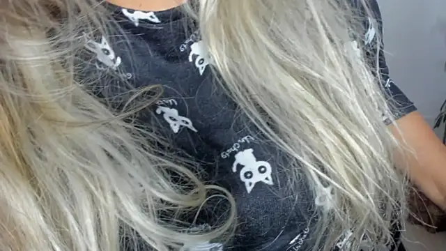 Snapshot of Carlota_flow chatting on October 8, 8:01 am Carlota flow online show from October 8, 8:01 am