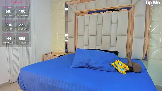 Snapshot of Sarah_Adamss chatting on October 30, 12:39 pm Sarah Adamss online show from October 30, 12:39 pm