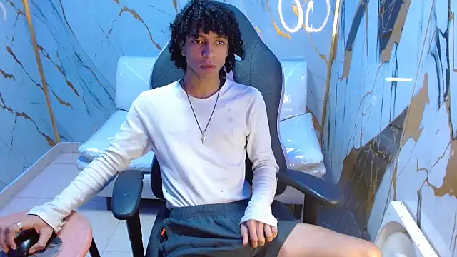 Snapshot of xion_ez chatting on February 21, 7:04 pm xion ez online show from February 21, 7:04 pm