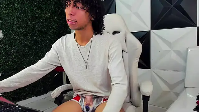 Snapshot of xion_ez chatting on February 23, 1:41 pm xion ez online show from February 23, 1:41 pm