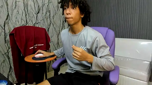 Snapshot of xion_ez chatting on March 16, 6:56 pm xion ez online show from March 16, 6:56 pm