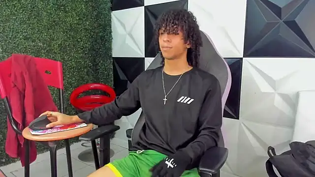 Snapshot of xion_ez chatting on April 9, 7:08 pm xion ez online show from April 9, 7:08 pm