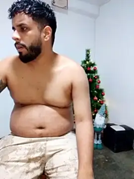 Snapshot of fabulousgirl chatting on December 14, 5:02 am fabulousgirl online show from December 14, 5:02 am