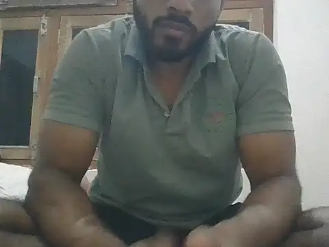 Raw12499 online show from November 30, 5:28 pm