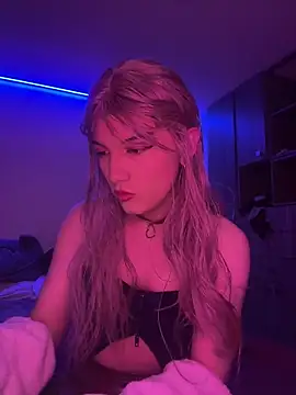 GabiPinky online show from September 26, 6:50 am