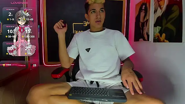 Snapshot of Stiben_boy chatting on September 26, 7:29 pm Stiben boy online show from September 26, 7:29 pm