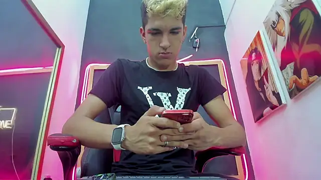 Snapshot of Stiben_boy chatting on October 3, 7:00 pm Stiben boy online show from October 3, 7:00 pm