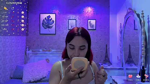 Snapshot of Megane_whitte chatting on October 16, 4:13 am Megane whitte online show from October 16, 4:13 am