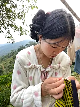 Snapshot of -mayhan11 chatting on October 28, 7:45 am -mayhan11 online show from October 28, 7:45 am