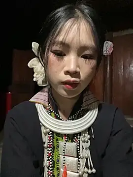 Snapshot of -mayhan11 chatting on November 27, 12:07 pm -mayhan11 online show from November 27, 12:07 pm