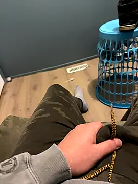 latenightguy online show from October 2, 4:08 am