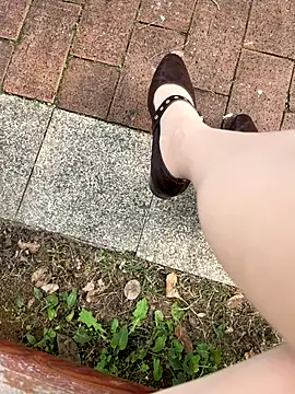 POS001 online show from November 23, 6:13 am