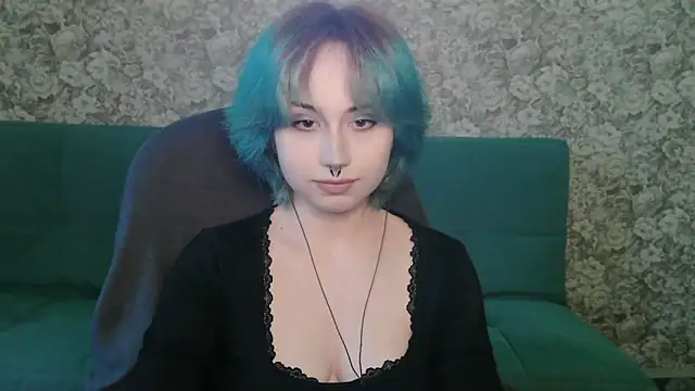 Snapshot of LeisaHopperstad chatting on April 2, 2:15 pm LeisaHopperstad online show from April 2, 2:15 pm