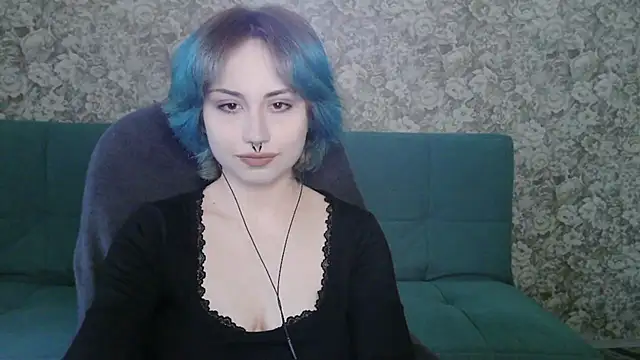 Snapshot of LeisaHopperstad chatting on April 8, 2:39 pm LeisaHopperstad online show from April 8, 2:39 pm