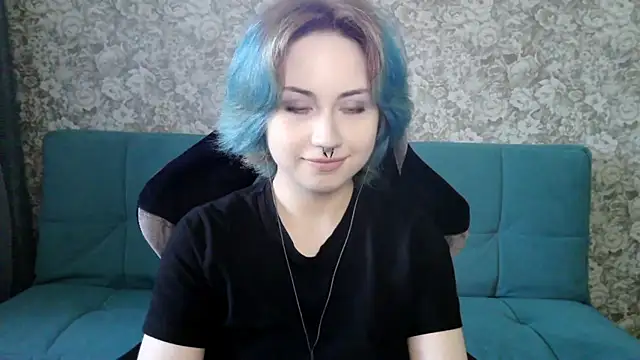 Snapshot of LeisaHopperstad chatting on April 11, 2:10 pm LeisaHopperstad online show from April 11, 2:10 pm