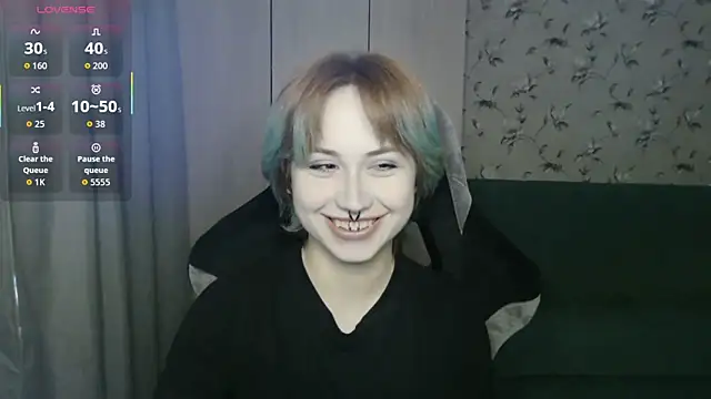 Snapshot of LeisaHopperstad chatting on May 16, 12:15 pm LeisaHopperstad online show from May 16, 12:15 pm