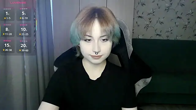 Snapshot of LeisaHopperstad chatting on May 18, 12:11 pm LeisaHopperstad online show from May 18, 12:11 pm