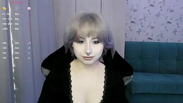 Snapshot of LeisaHopperstad chatting on June 2, 12:18 pm LeisaHopperstad online show from June 2, 12:18 pm