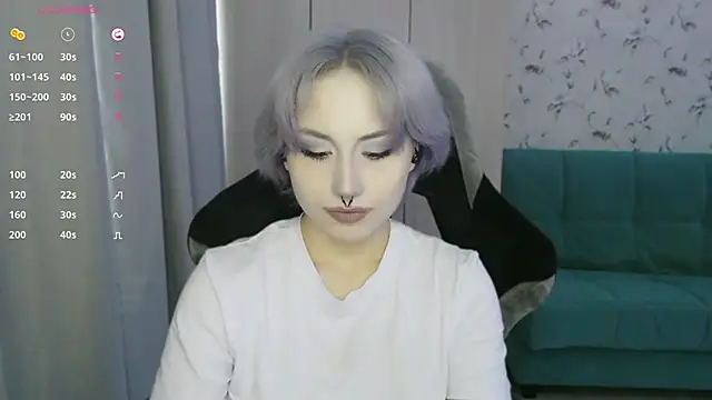 Snapshot of LeisaHopperstad chatting on June 19, 3:49 pm LeisaHopperstad online show from June 19, 3:49 pm