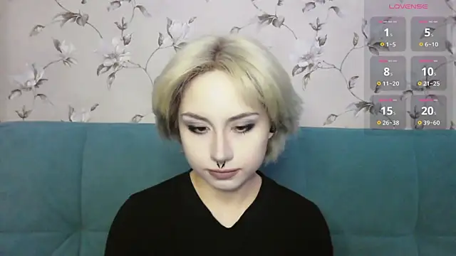 Snapshot of LeisaHopperstad chatting on July 6, 9:39 am LeisaHopperstad online show from July 6, 9:39 am