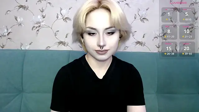 Snapshot of LeisaHopperstad chatting on July 10, 9:23 am LeisaHopperstad online show from July 10, 9:23 am