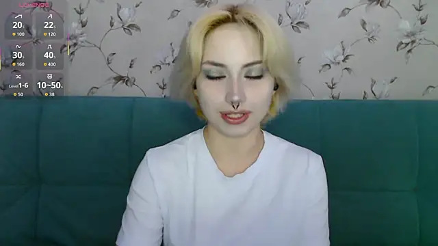 Snapshot of LeisaHopperstad chatting on July 17, 11:39 am LeisaHopperstad online show from July 17, 11:39 am