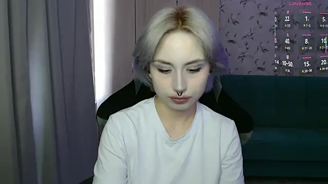 Snapshot of LeisaHopperstad chatting on July 20, 10:39 am LeisaHopperstad online show from July 20, 10:39 am