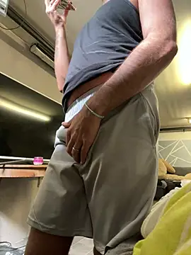 juan03065 online show from May 29, 1:09 pm