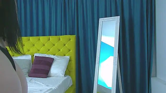 Snapshot of RubyHills chatting on November 12, 5:08 am RubyHills online show from November 12, 5:08 am