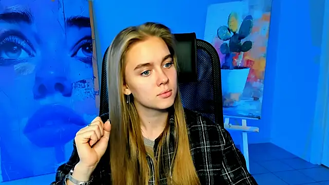 JuneWoods online show from October 12, 9:08 am