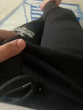 0Mid00 online show from October 11, 8:57 am