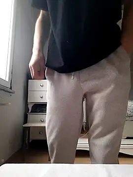 herkes26 online show from April 8, 10:15 am