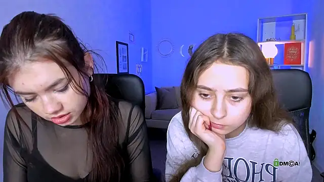 rebecca smile online show from November 24, 1:33 pm