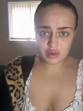 Snapshot of Roxy_30 chatting on November 13, 1:10 pm Roxy 30 online show from November 13, 1:10 pm