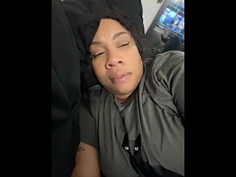 Snapshot of NeliaHexxen chatting on March 18, 6:05 am NeliaHexxen online show from March 18, 6:05 am