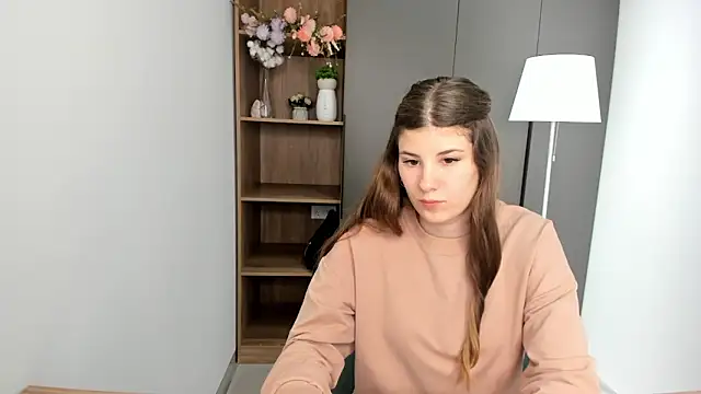 ShawneeZissler online show from September 26, 7:56 am