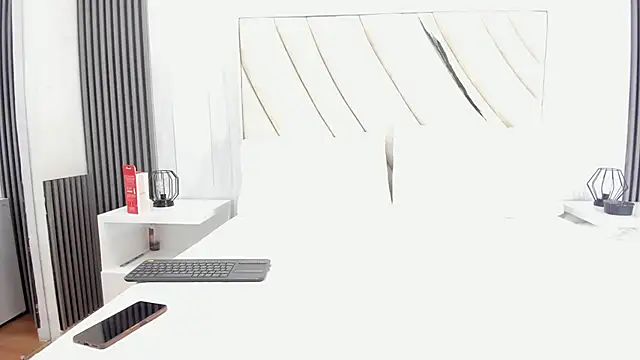 celestebellmont online show from September 30, 12:21 pm