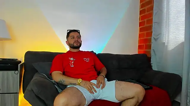 TomSloam online show from October 18, 1:45 pm