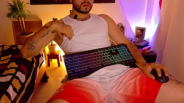 TomSloam online show from December 18, 4:29 am