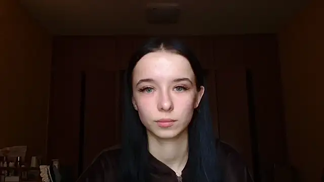 Emilia Light online show from March 19, 6:50 am